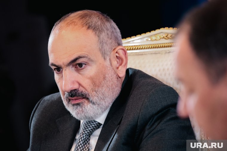 Пашинян встретился с главой Армении в ОАЭ
