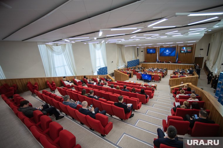 Праймериз 2025: ветераны Заксобрания ЯНАО вновь в политической гонке 