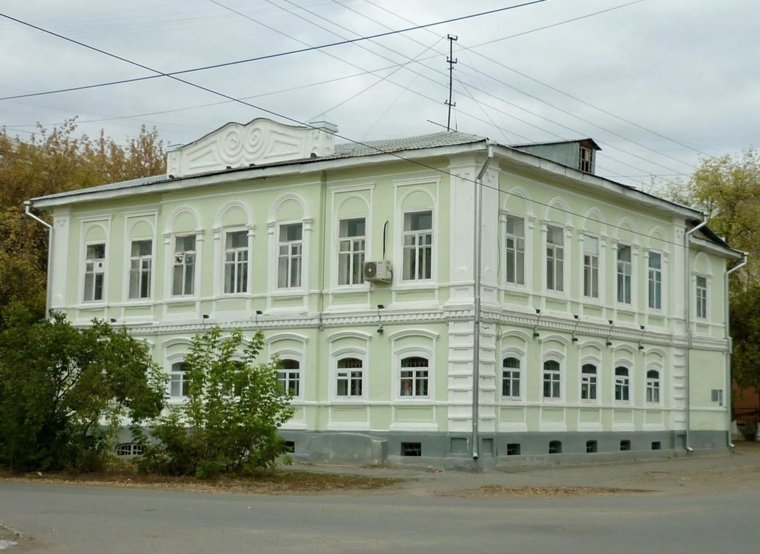 Старинный особняк продается на аукционе за 11 млн 383 тысячи рублей