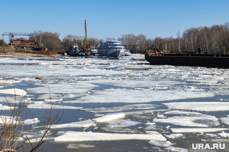 Подвижки льда на Оби в районе Салехарда начнутся, когда уровень воды достигнет 800 сантиметров