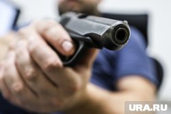 Мужчина угрожал пистолетом на парковке в Кургане