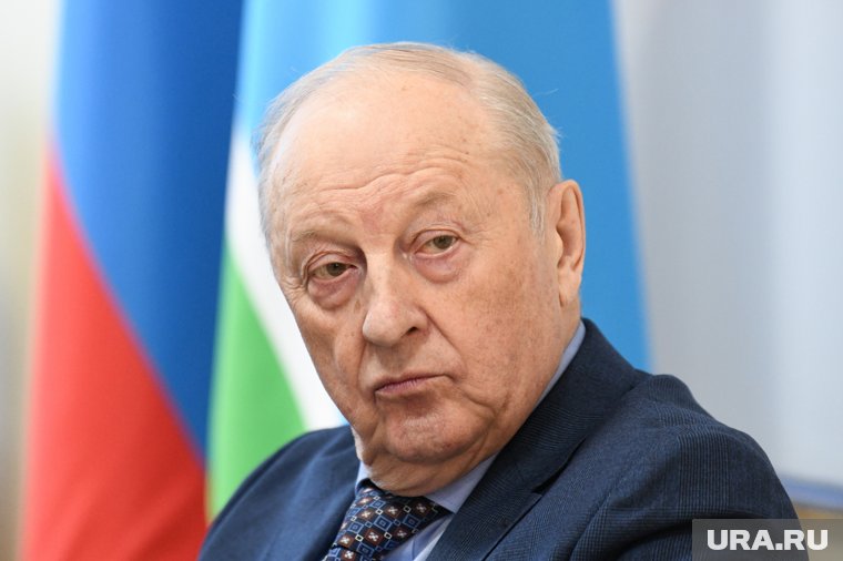 Эдуард Россель поддержал инициативу Александра Харлова