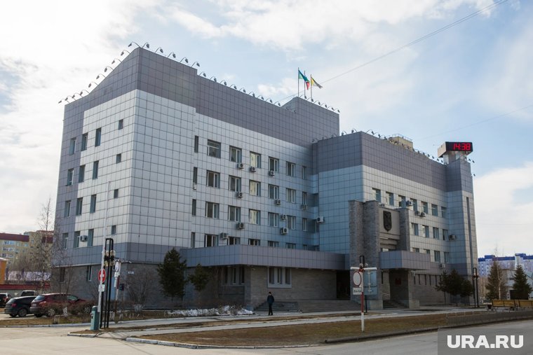 Власти Нижневартовска повысят зарплату шести тысячам бюджетников