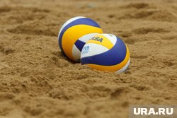 Площадку для пляжного волейбола и стритбола открыли после публикации URA.RU