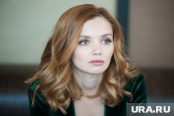 Известность Ольге Кузьминой принесла роль официантки Насти Фоминой из телесериала «Кухня»