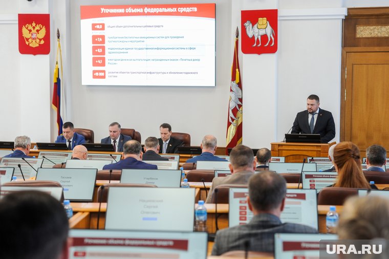 Ряд попроавок приняли депутаты Законодательного собрания региона на последнем заседнии