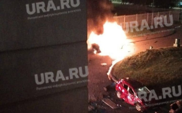 Из-за падения обломков БПЛА в Зеленограде загорелись два автомобиля