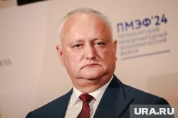 Додон призвал жителей Молдовы выйти перед парламент