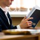 Как проходил процесс отмены обществознания в 6-8 классах: протесты учителей и заявления о бесполезности