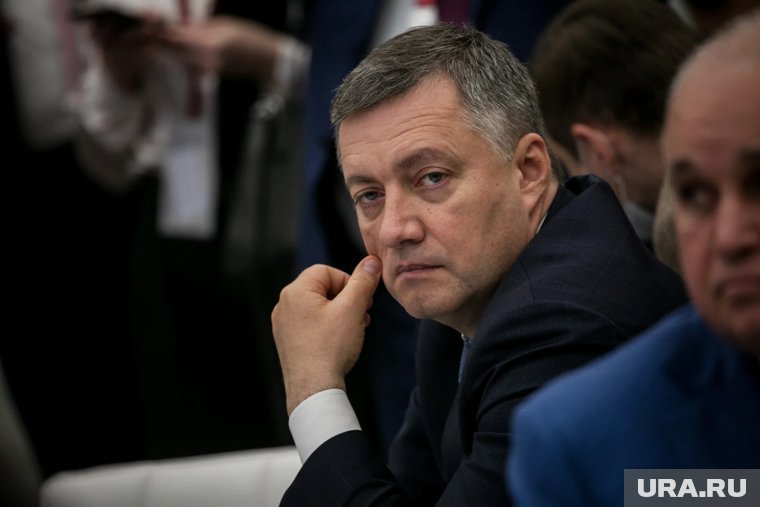 Кобзев воспитывает четверых детей