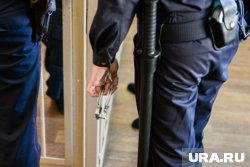 Спорившего с полицейскими нетрезвого водителя доставили в суд