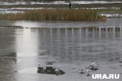 Лед на челябинских озерах еще опасно тонкий 