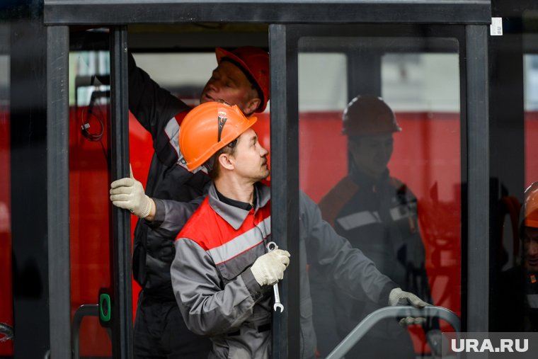 Дождь парализовал движение троллейбусов