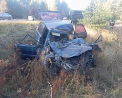 Пострадали водитель и пассажирка