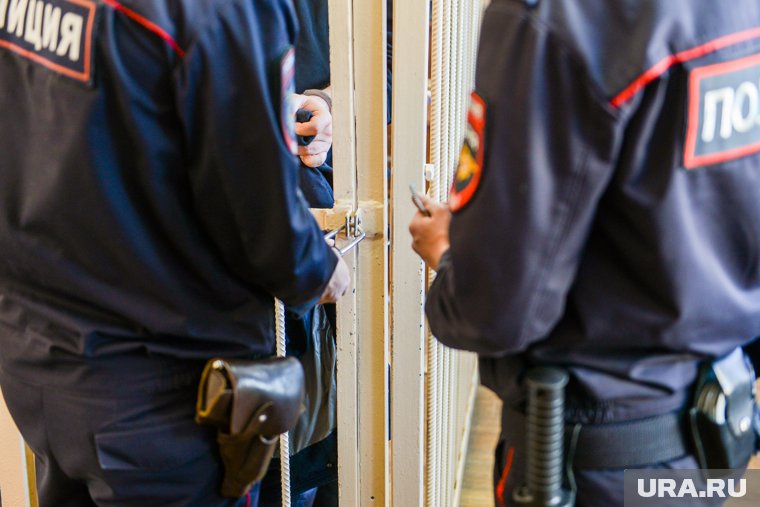 Мужчина в наркотическом опьянении напал на полицейских в Москве на Щелковском шоссе