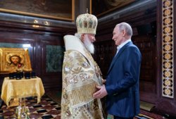 Патриарх Кирилл отметил вклад Путина в развитие России