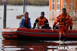 Спасатели отправились на помощь туристам, застрявшим в районе Горячего Ключа из-за наводнения (архивной фото)