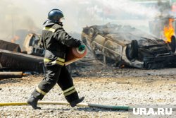 МЧС: площадь пожара на рынке в Волгограде увеличилась до 3 тысяч «квадратов»