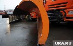 Курганский завод поставит 97 снегоуборочных машин в Казахстан (архивное фото)