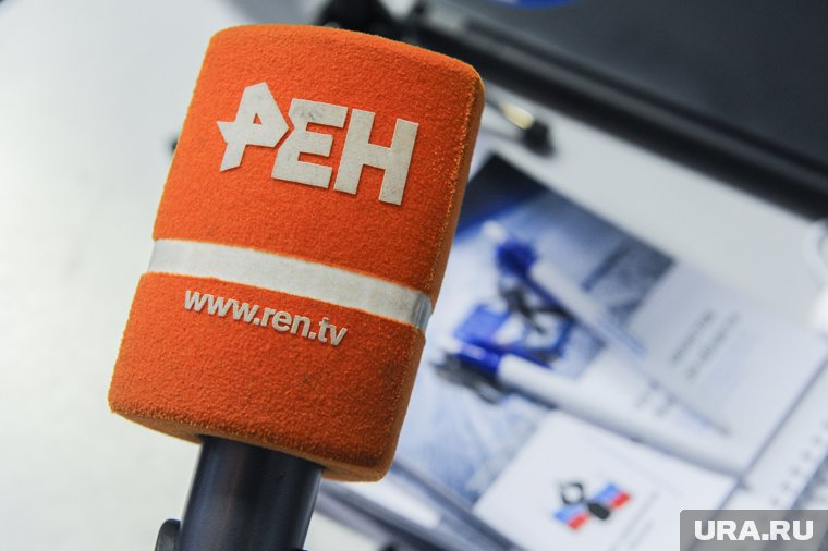 Троих мужчин, напавших на журналистов РЕН ТВ, уже доставили в отдел полиции