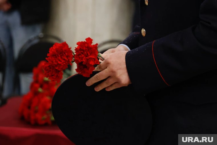 Церемония прошла с соблюдением воинских почестей