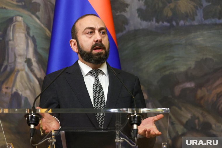 Мирзоян рассказал о формате отношений с Россией