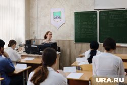 На первых экзаменах присутствовало более четырех тысяч родителей выпускников