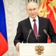 «Смысл жизни — рождение детей»: главные заявления Путина со встречи с многодетными семьями