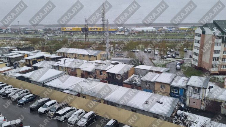 Последствия снегопада в Ханты-Мансийске 