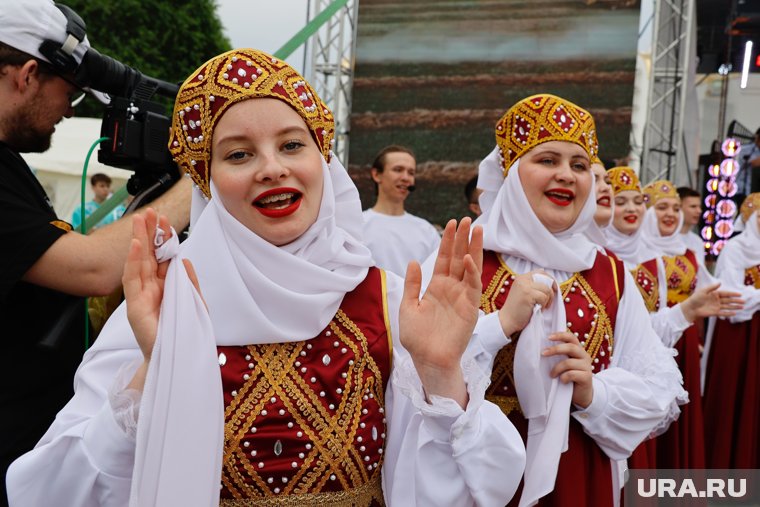Курганцы празднуют День России на фестивале