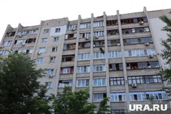 В результате ночной атаки повреждения получили несколько зданий в Курске