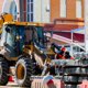 Без бумажек и предупреждений: бизнесмен заявил о краже спецтехники в присутствии судебных приставов
