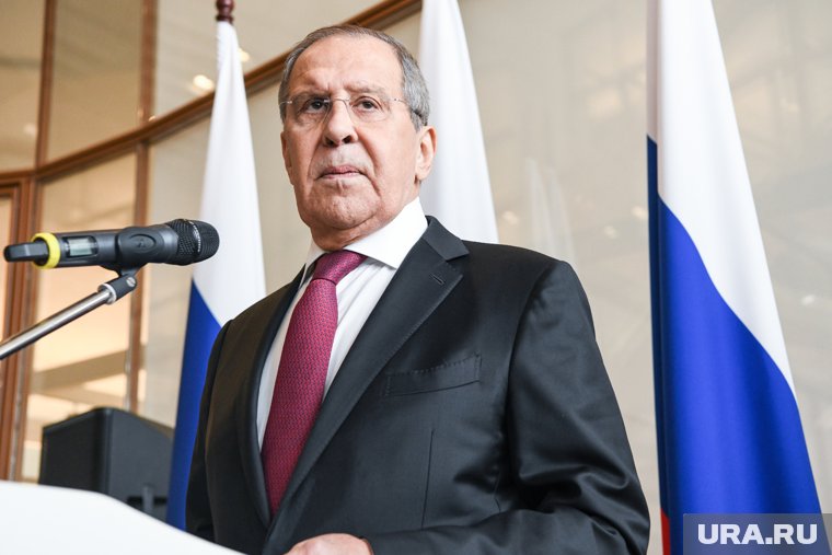 Министр отметил, что передал армянским коллегам перечень законов Украины, ущемляющих русскоязычное население