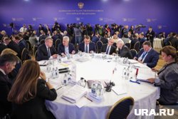 Заседание проходило в формате тематических круглых столов