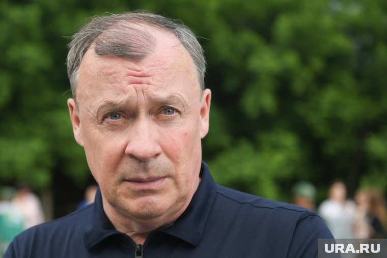 Алексей Орлов решил рубиться с офицерами в судах