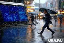 Вместе с ливнем свердловчани столкнулись с грозами