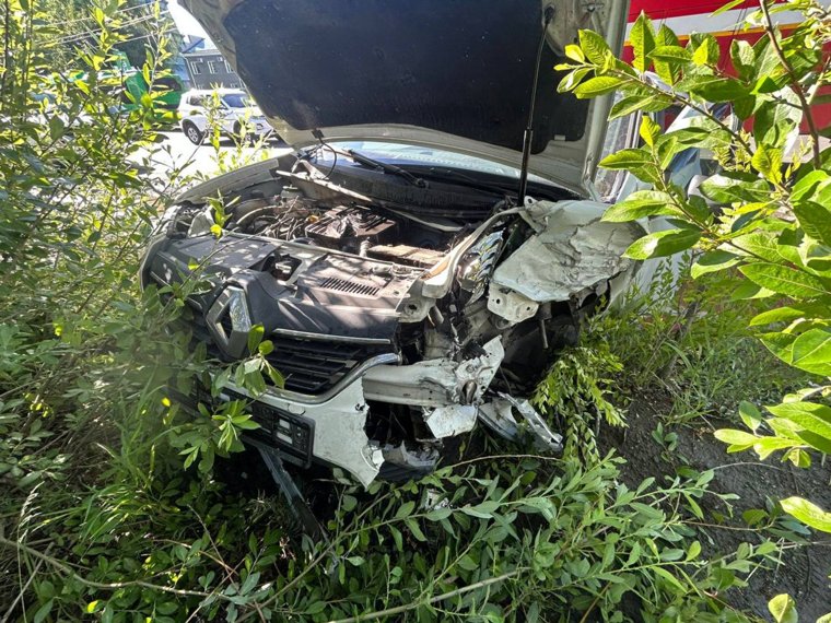 В «Рено» пострадало три человека