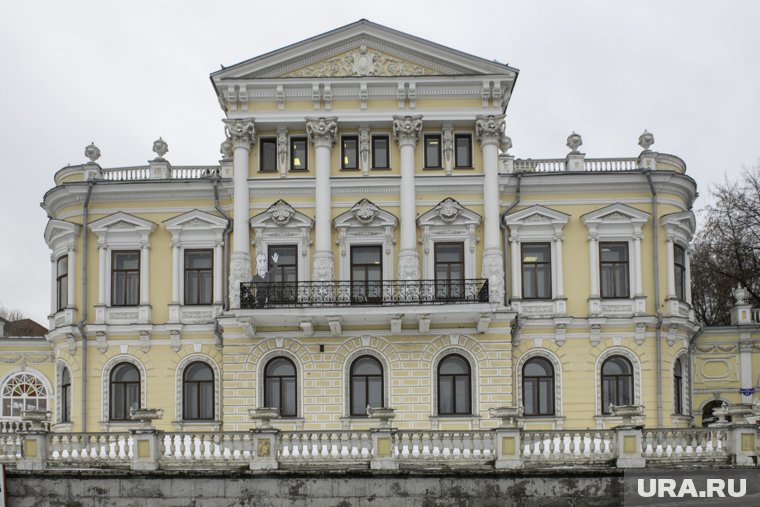 Многие городские легенды связаны с известными зданиями