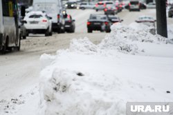 По данным очевидцев, проезд осложнен в обе стороны