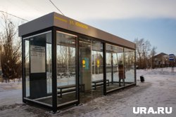 Теплые остановки разделены на две части: открытую и закрытую