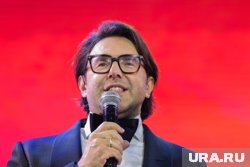 Малахов должен потратить на нужды людей столько же, сколько потратил на букет для Киркорова
