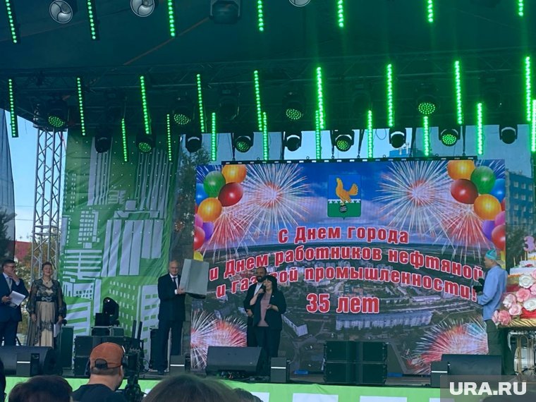 Какой подарок получил глава города осталось секретом