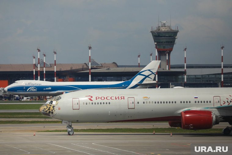 Авиакомпании продолжают корректировать расписание полетов 