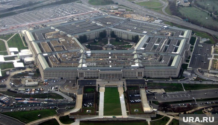 США частично прекратили поставки оружия Киеву