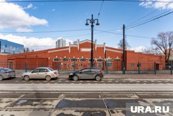 Сейчас помещения бывшего депо очищают от строительного мусора