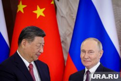 Путин и Си Цзиньпин прогулялись по территории резиденции лидера Китая Чжуннаньхай