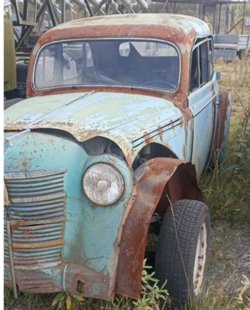 За 50 тысяч рублей продают Москвич-401