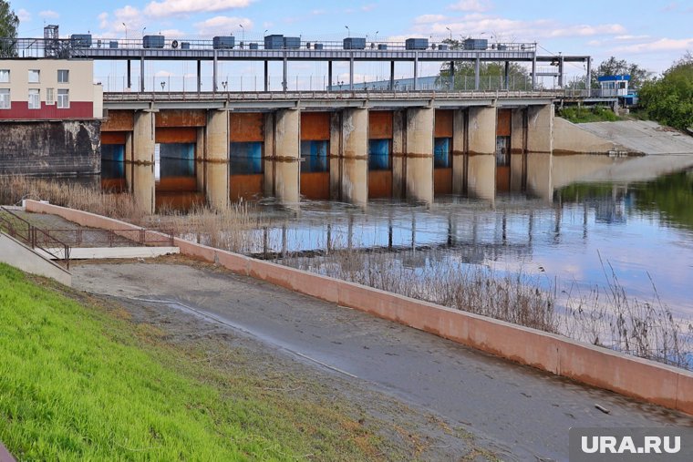 Уровень Тобола в Кургане стал быстрее снижаться