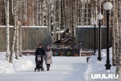 Косметический ремонт памятников и Парка Победы в Ханты-Мансийске закончат до конца апреля