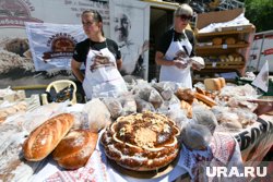 Оказывая поддержку новым регионам правительство стимулирует рост их экономики